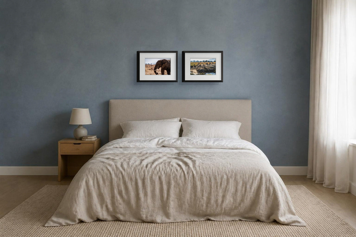 Gigant mit Herde, Fine-Art-Fotografie, Raumansicht 2 × 30 × 20 cm im Schlafzimmer