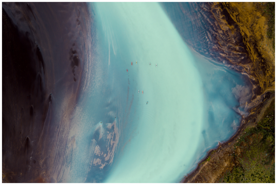 Eiswasser im Rahmen Schwarz, 3D-Ansicht